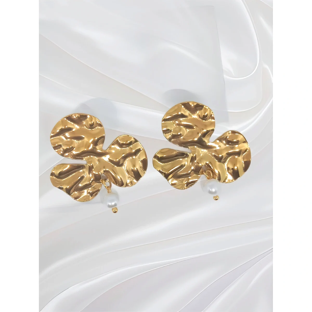 Anti tarnish 3 Petal Blossom earring