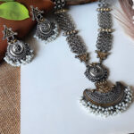 Oxi Short Necklace Set