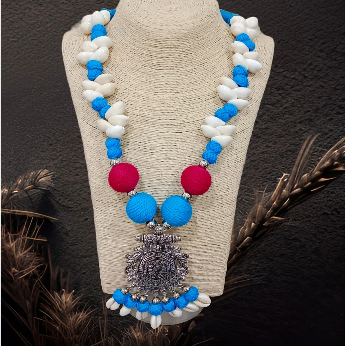 Artisan Boho Chic Kaudi Beads Necklace Set