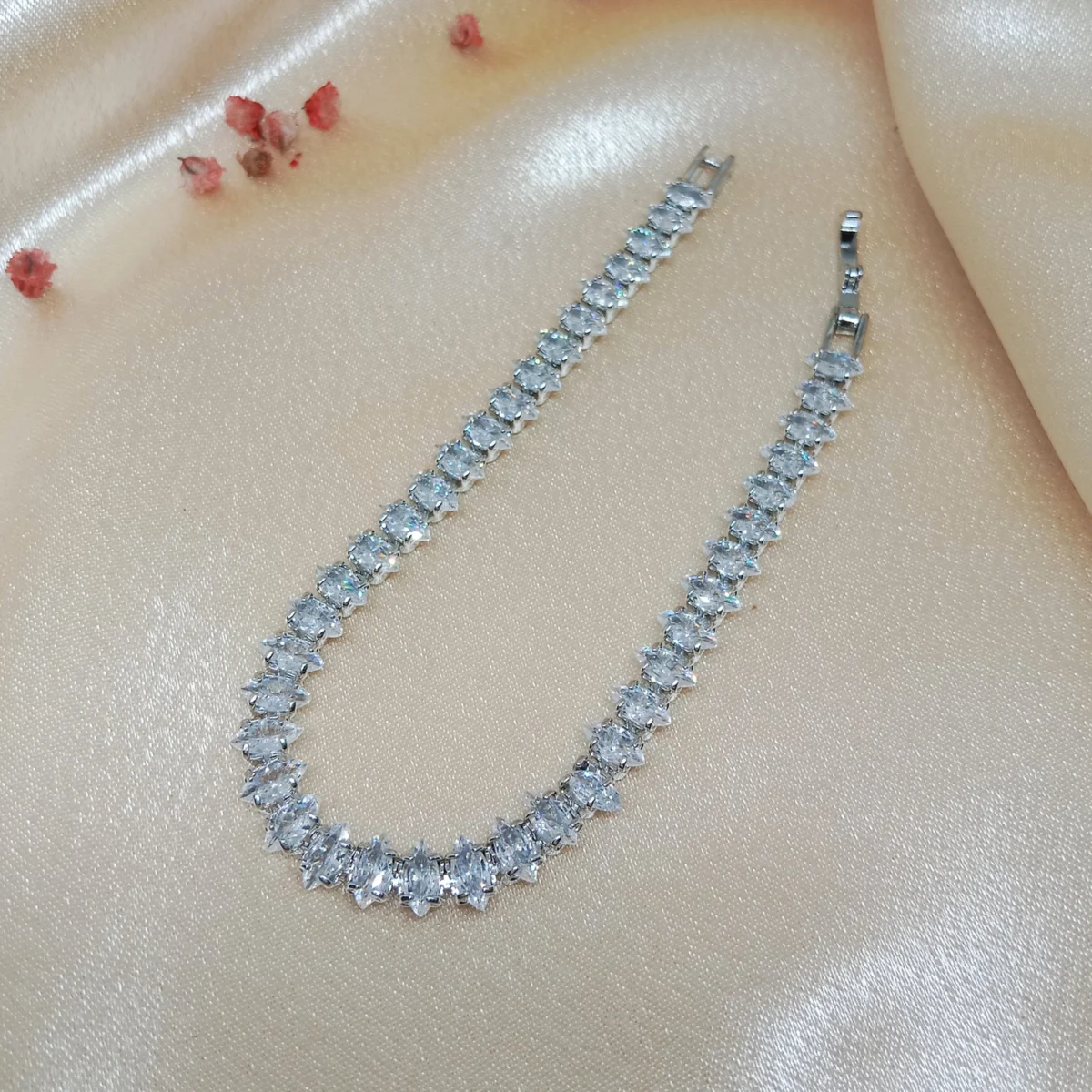 DG Single Line Diamond Tennis Bracelet