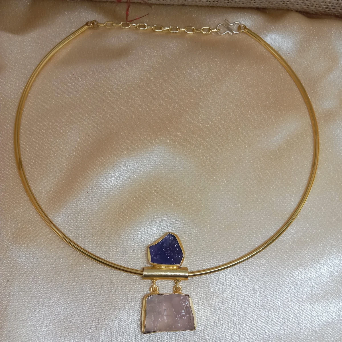 Delicate Gold Choker Necklace Set