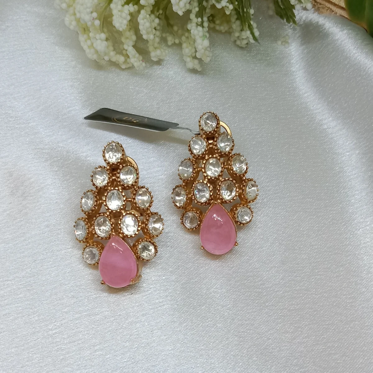 Label DG Bridal Kundan Stud Earring
