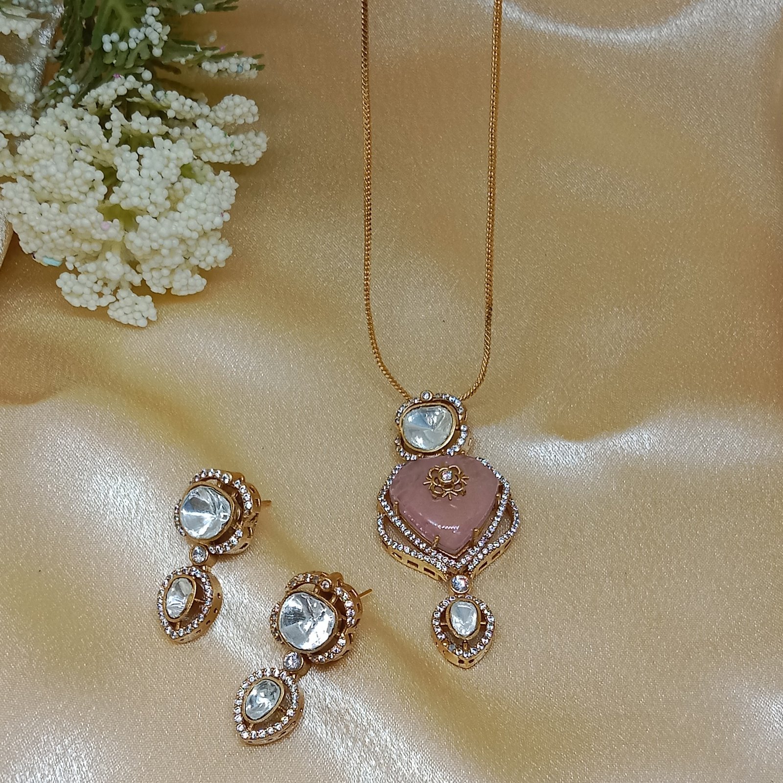 IMG_20250517_165133 Mehar Green Kundan Pendant Necklace Set