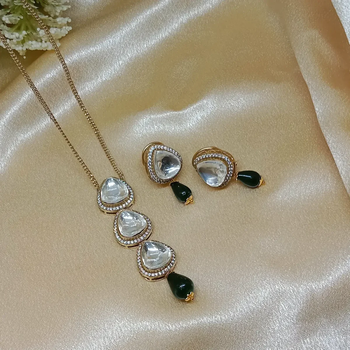 Polki Kundan Pendant Necklace Set