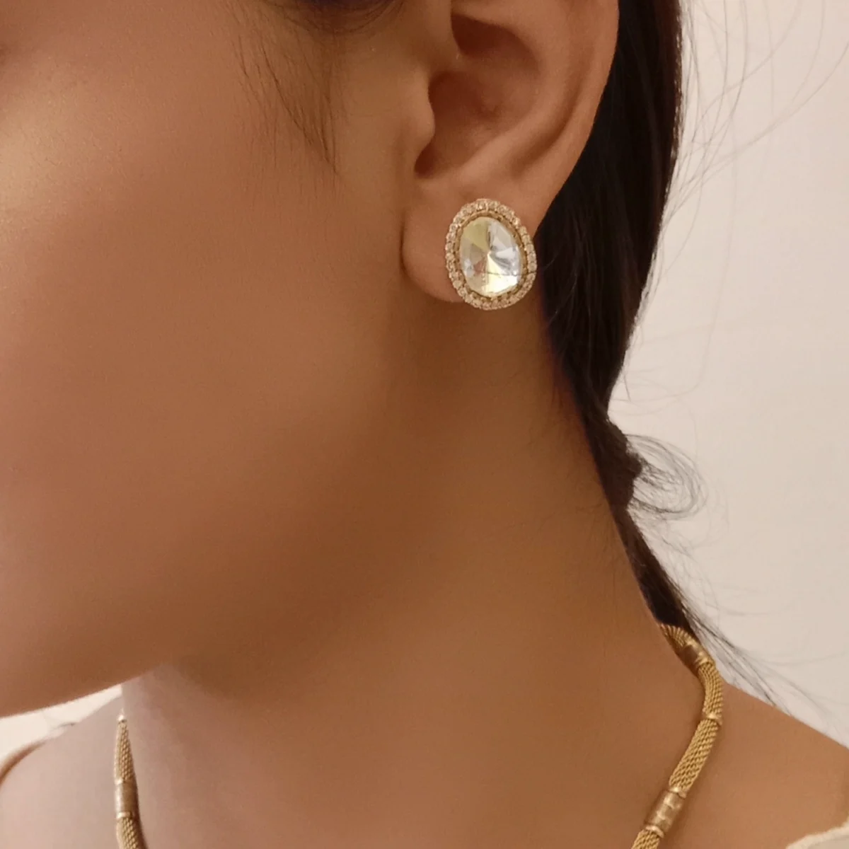 Aahana Emerald Radiance Pendant Set – The Label DG