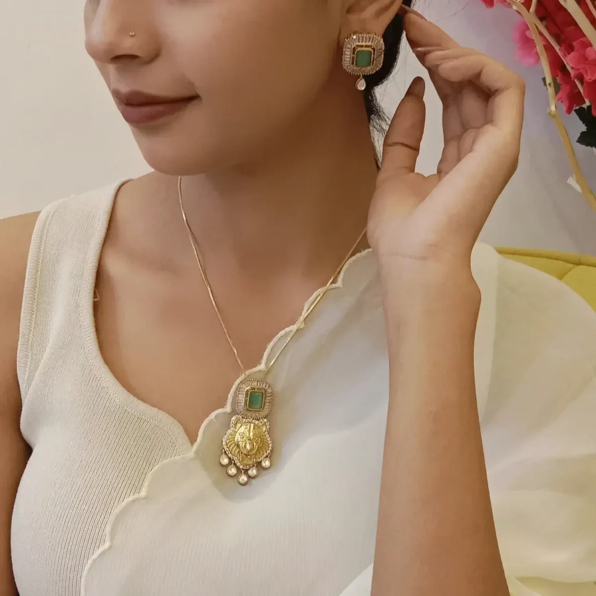Shereen Regal Tiger Motif Necklace Set – The Label DG