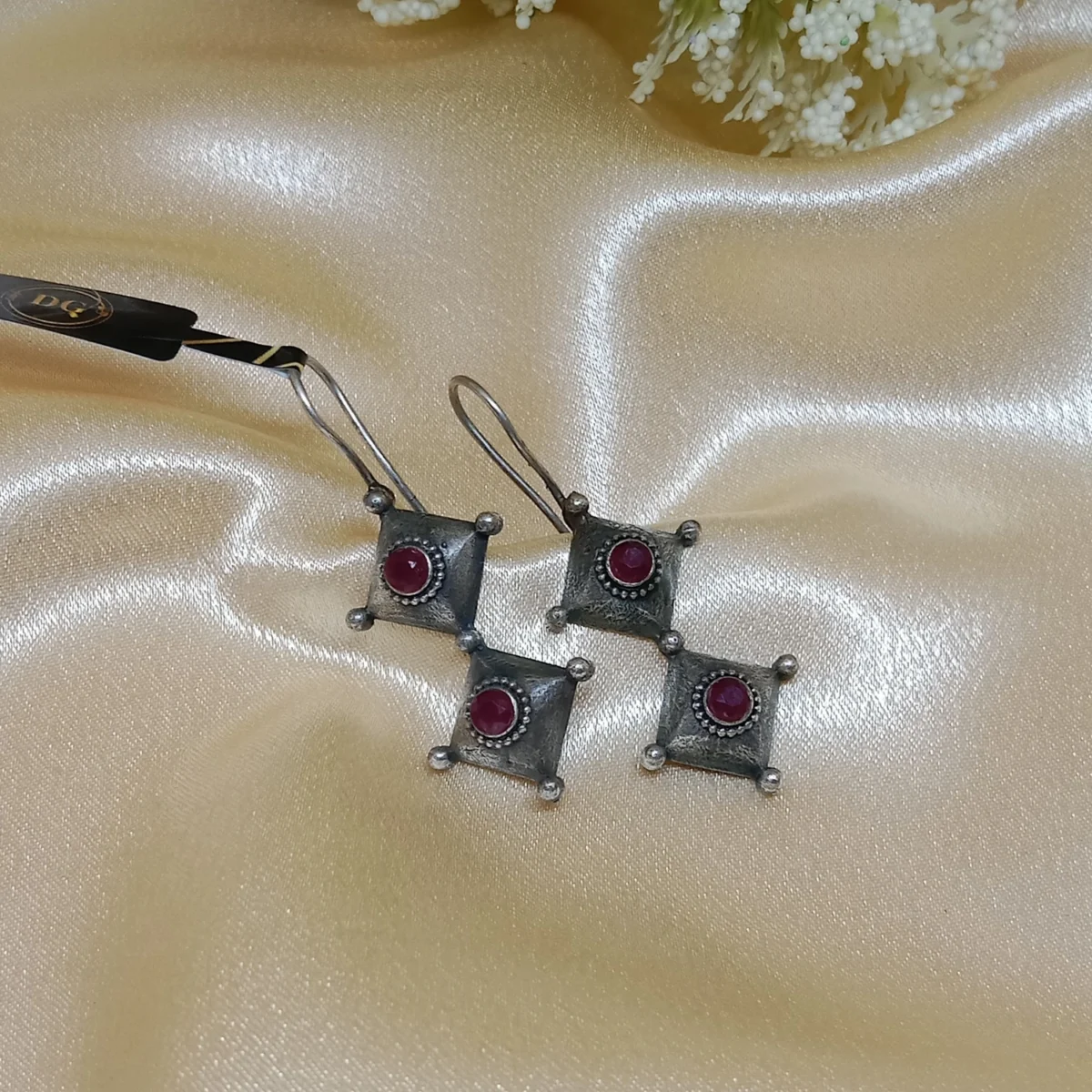 Vintage Charm Oxidized Green Stone Dangle Earrings – The Label DG